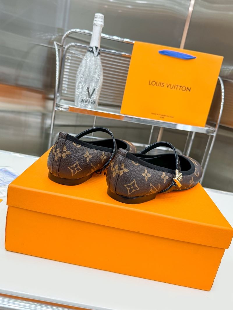 Louis Vuitton Flat Shoes